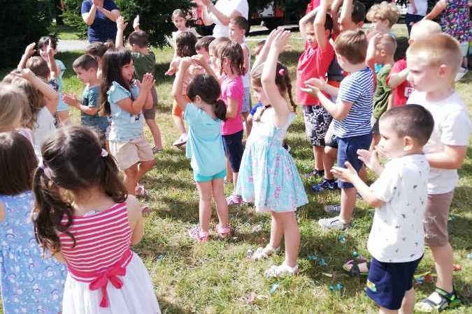 прослављамо завршетак једне године (4)