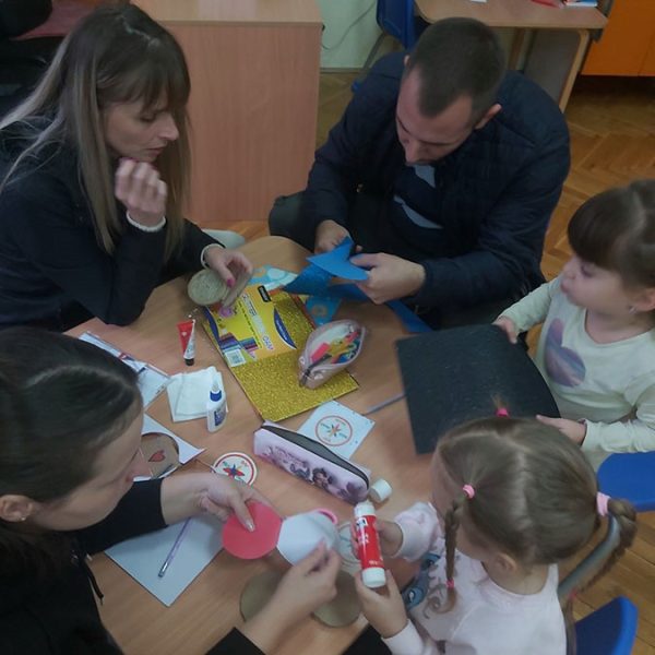 Планета у коферу (1)