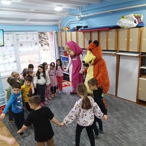 Маша и Меда (6)