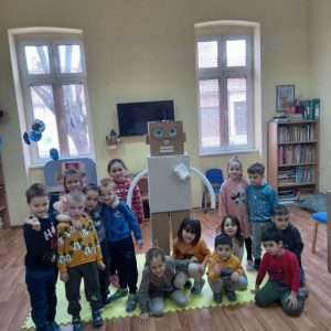 20. Тимским радом стварамо заједно....наш робот је готов, а за шта ћемо га све користити....сазнаћете у наредним недељама