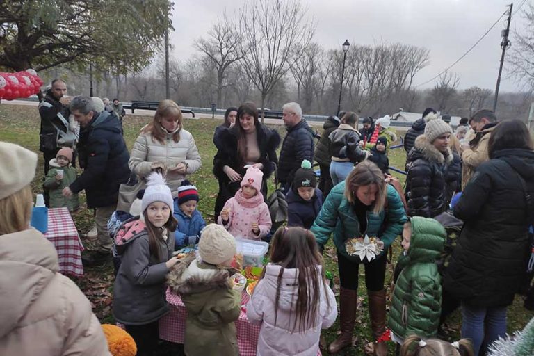 Новогодишњи вашар вртића Цврчак (3)