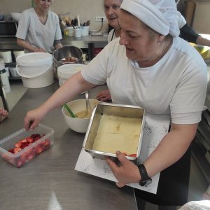 Феноменална сарадња са посластичарницом „Поко локо” (15) Феноменална сарадња са посластичарницом „Поко локо” (15)