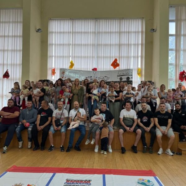 Караван родитељства посетио Панчево (1)