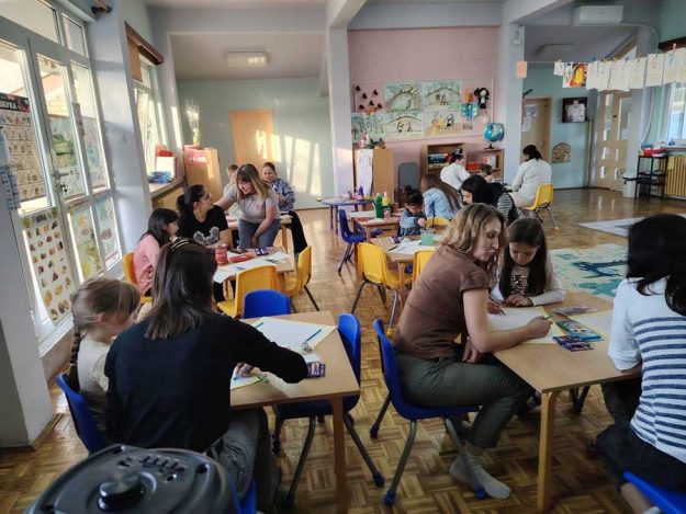 Мама-и-ја-сликамо-нашу-љубав