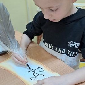 4 Званичан исказ ...врло је тешко писати писана слова, али је уједно и врло занимљиво.