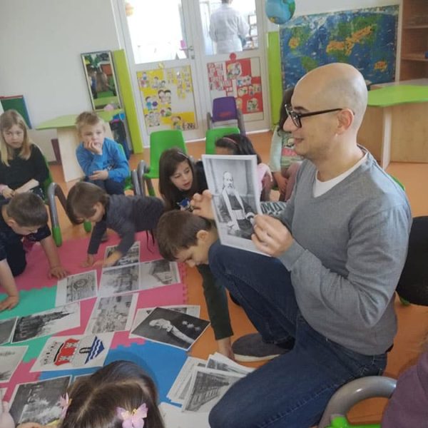 Да ли знаш ко је Марин тата (1)