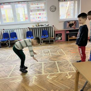 Игре у простору (4) Игре у простору (4)