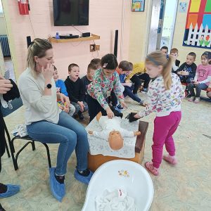 Шта то ради бабица (3)