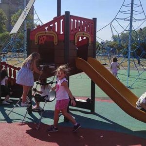 Вожња катамараном, шетња градским кејом и посета игралишту (6)