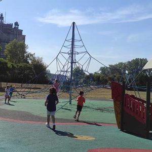 Вожња катамараном, шетња градским кејом и посета игралишту (8)