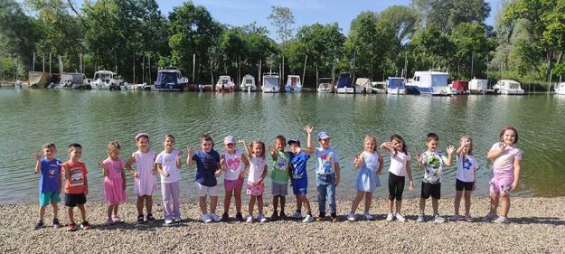 Вожња катамараном, шетња градским кејом и посета игралишту (9)