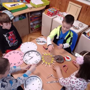 Вртић Пупољак (4) Вртић Пупољак (4)