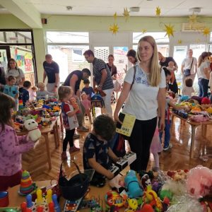 Вртић Пупољак (6) Вртић Пупољак (6)