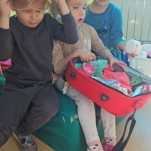 Решио аутобус да обиђе глобус (1) Решио аутобус да обиђе глобус (1)